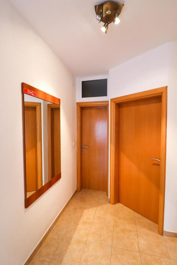 Apartment Anamaria With Seaview Petrčane Exterior foto